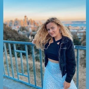 Follow me in instagram to see more clothes!